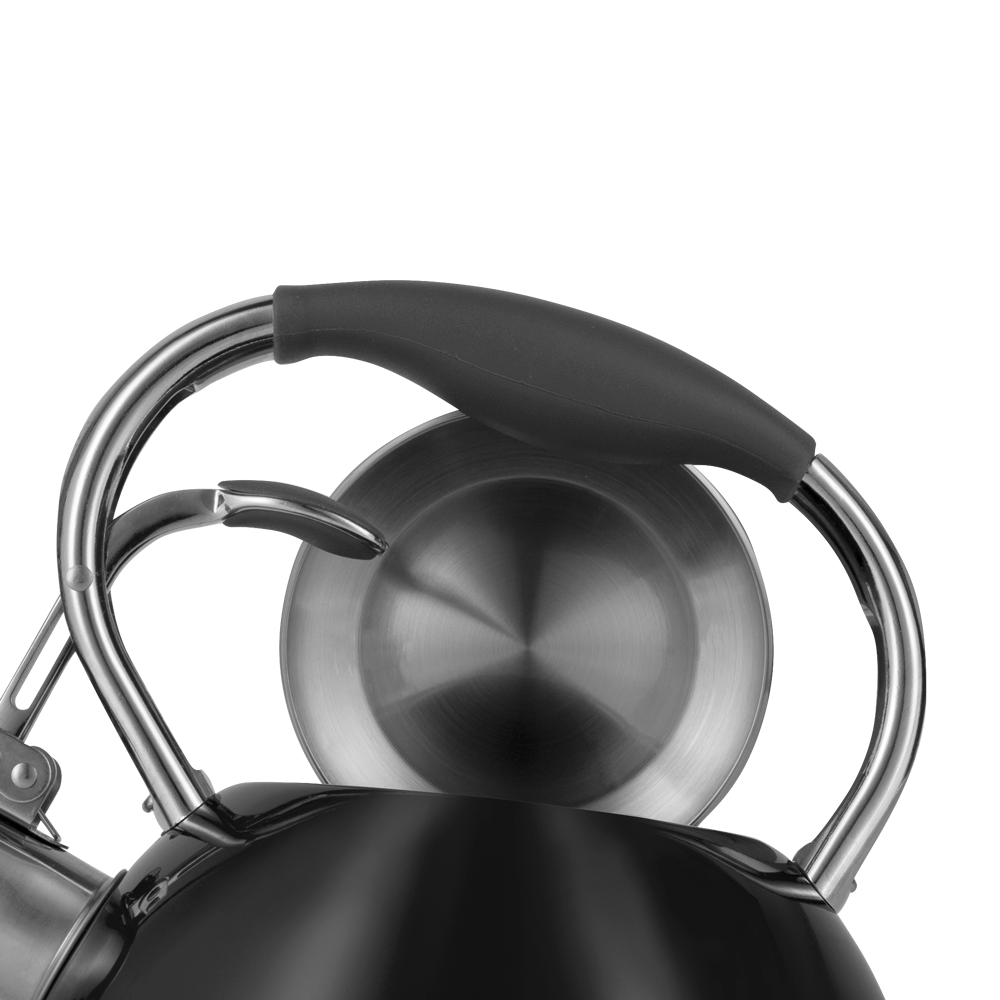 Traditioneller Retro-Wasserkocher mit Pfeife Vintage Cuisine